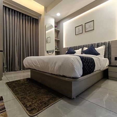 Hotel Asiana Sky Motera Ahmedabad Exterior photo